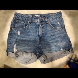 H&M HIGH WAISTED SHORTS
